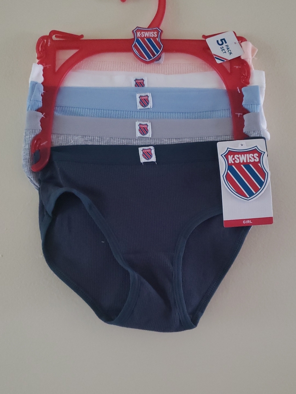 K-SWISS BNWT Girls 5 Pack Underwear - Multi - S ( 6 - 7 Yrs)
